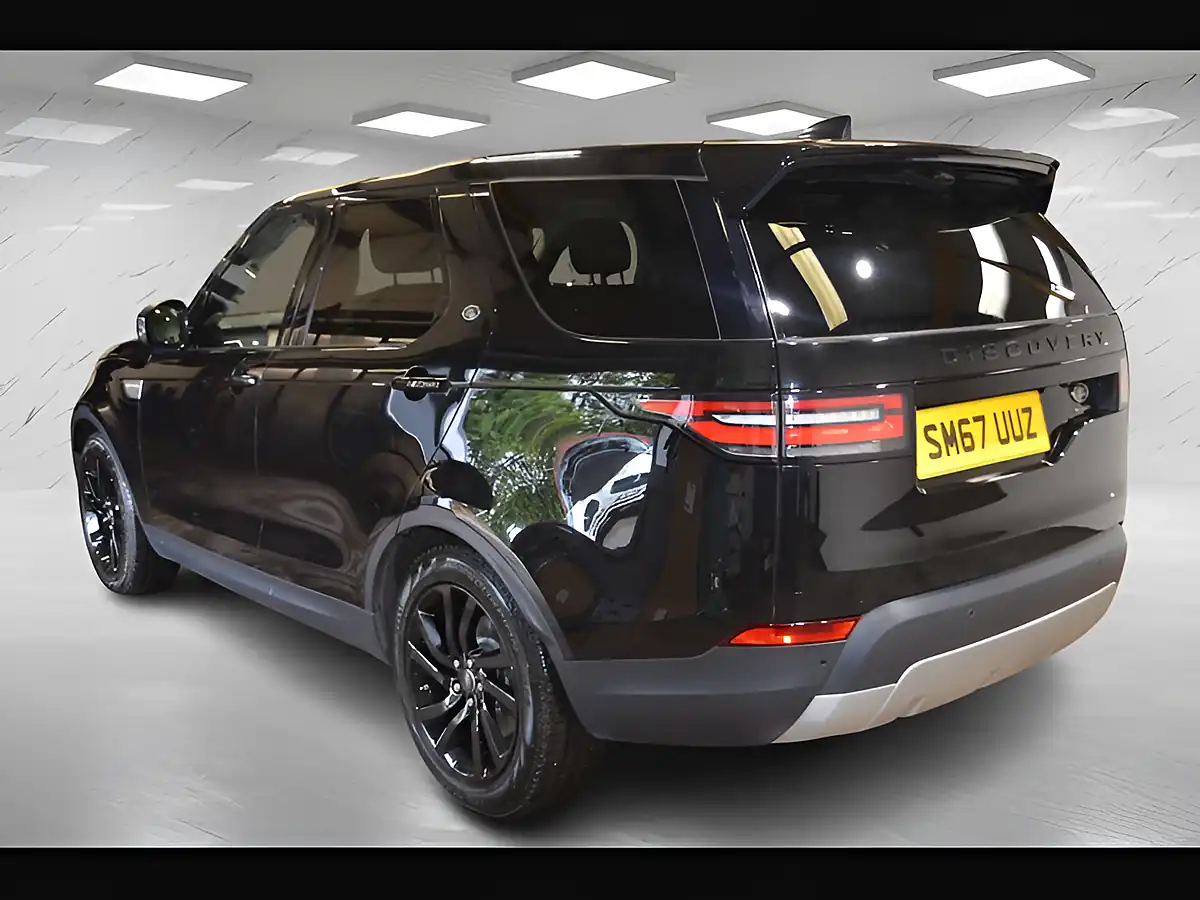 Used 2018 Land Rover Discovery Hse Black - Interior and Exterior details 8
