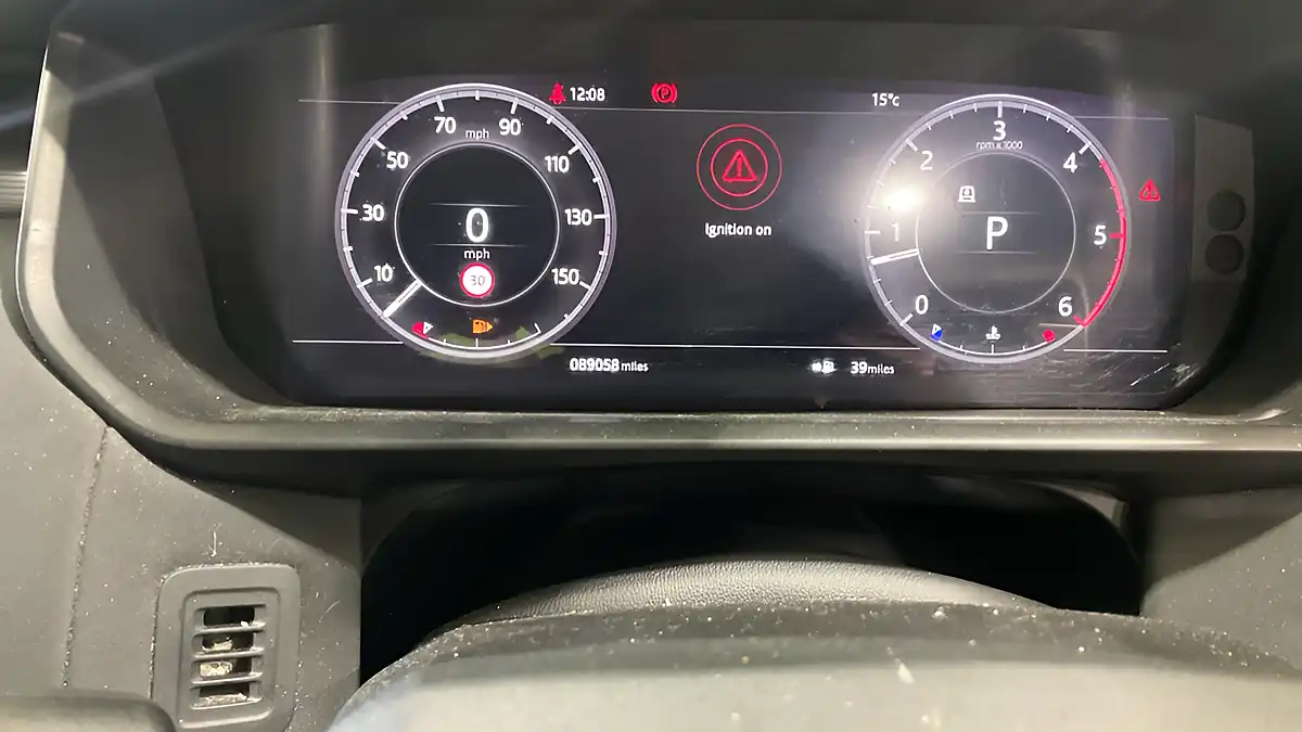 Used 2018 Land Rover Discovery Hse Black - Interior and Exterior details 12