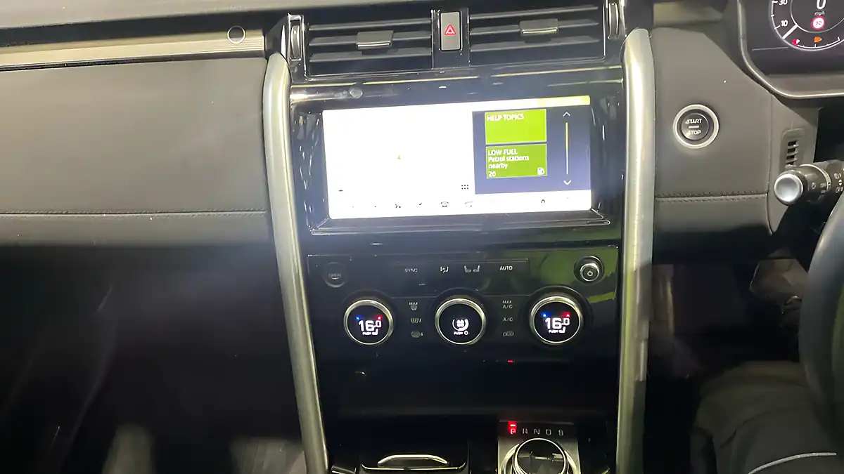 Used 2018 Land Rover Discovery Hse Black - Interior and Exterior details 13