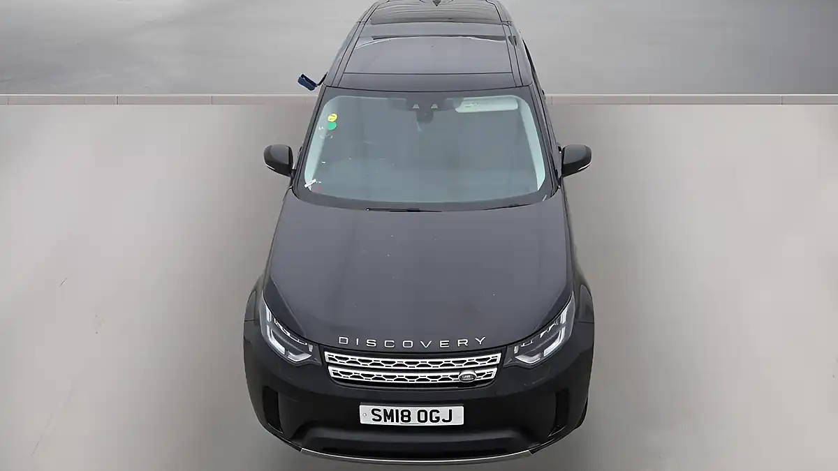 Used 2018 Land Rover Discovery Hse Black - Interior and Exterior details 7
