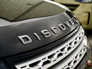 Used 2018 Land Rover Discovery Hse Black - Interior and Exterior details 8