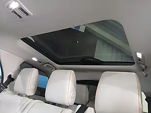 Used 2018 Land Rover Discovery Hse Blue - Interior and Exterior details 11