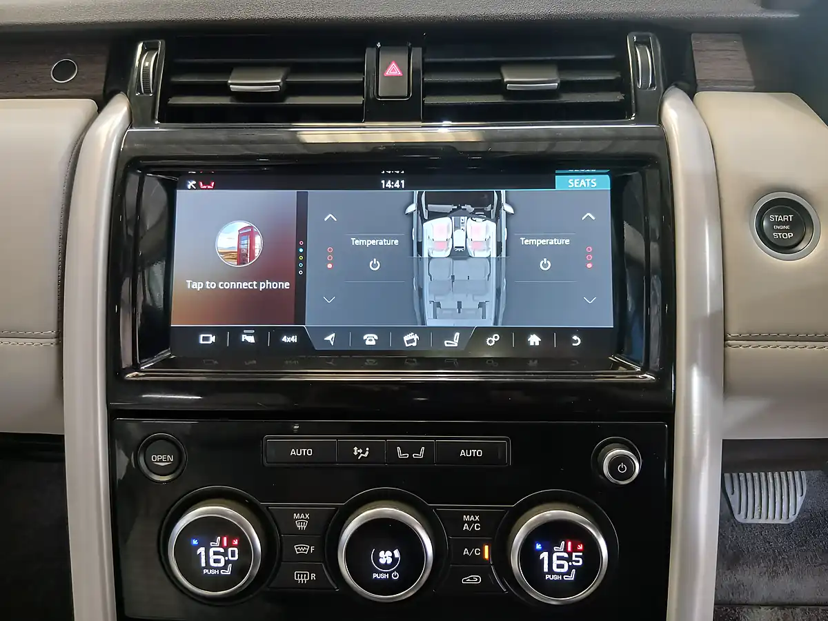 Used 2018 Land Rover Discovery Hse Blue - Interior and Exterior details 16