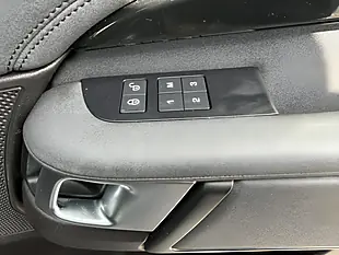 Used 2018 Land Rover Discovery Hse Blue - Interior and Exterior details 14