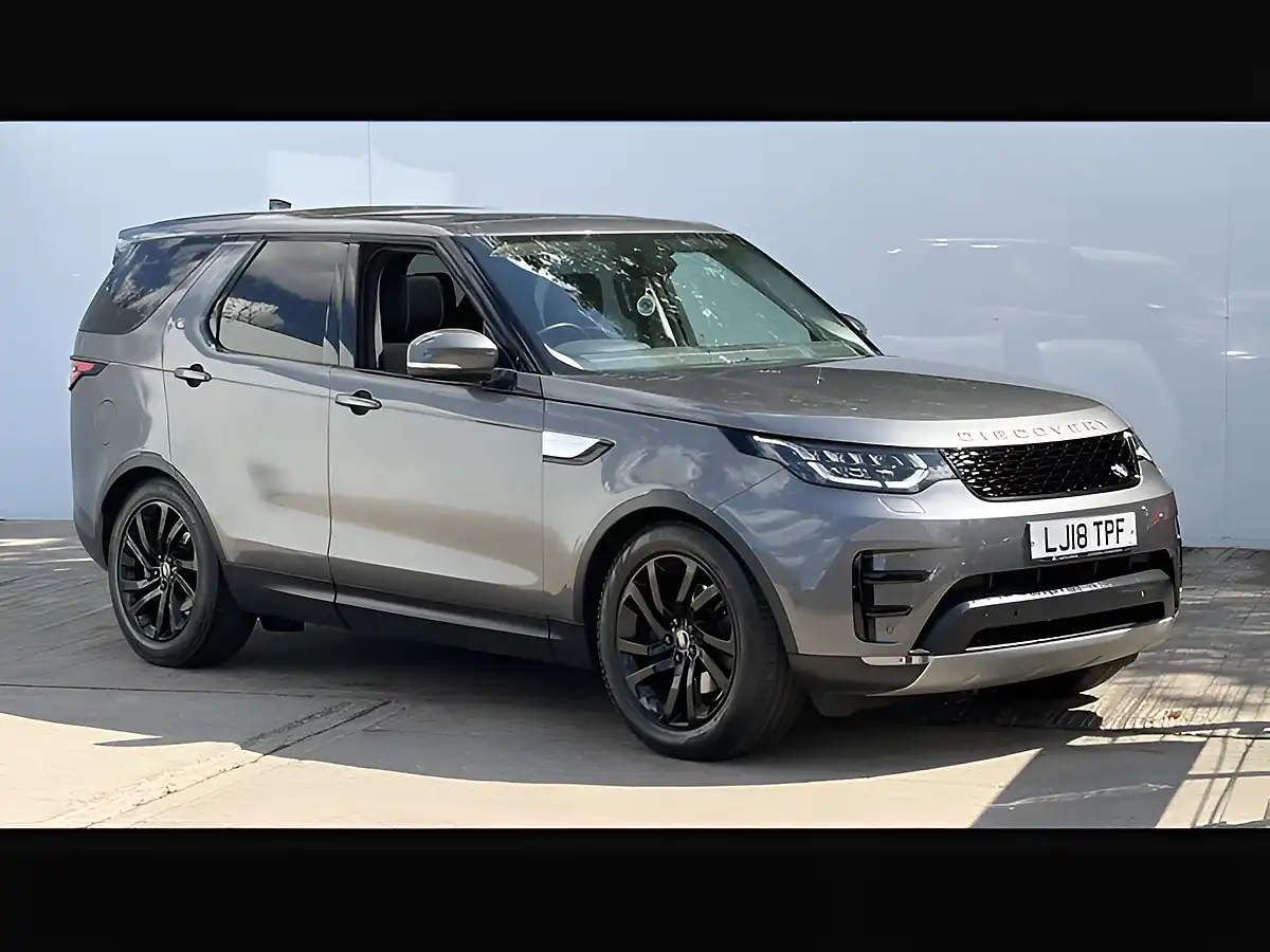 Used 2018 Land Rover Discovery Hse Carpathian Grey - Front View
