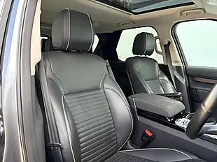 Used 2018 Land Rover Discovery Hse Carpathian Grey - Interior and Exterior details 10