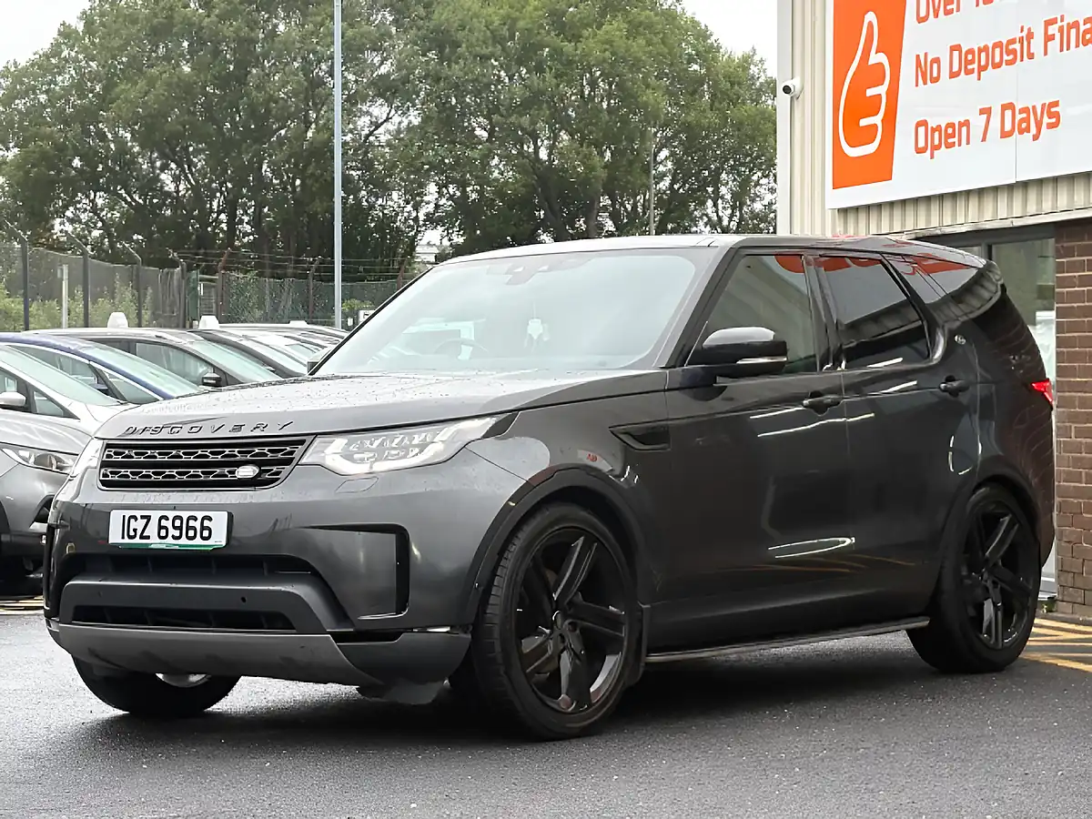 Used 2018 Land Rover Discovery Hse Corris Grey - Interior and Exterior details 2