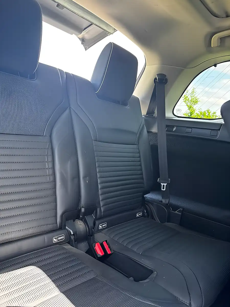 Used 2018 Land Rover Discovery Hse Grey - Interior and Exterior details 16