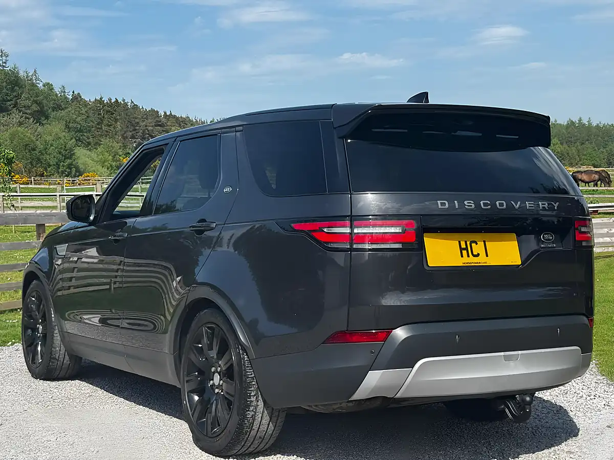 Used 2018 Land Rover Discovery Hse Grey - Interior and Exterior details 2