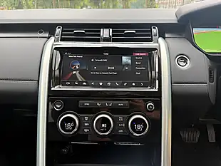 Used 2018 Land Rover Discovery Hse Grey - Interior and Exterior details 13