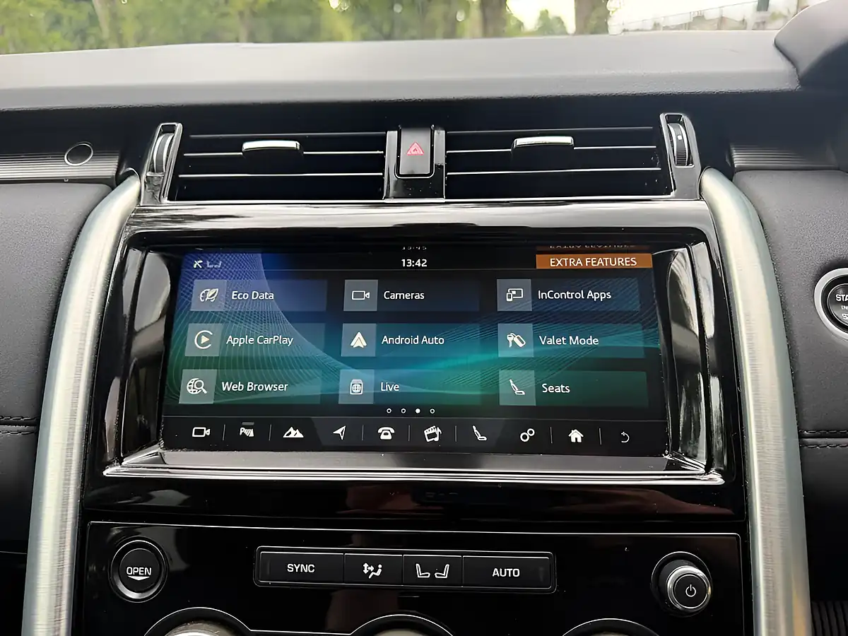 Used 2018 Land Rover Discovery Hse Grey - Interior and Exterior details 14