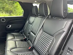 Used 2018 Land Rover Discovery Hse Luxury Blue - Interior and Exterior details 19