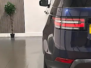 Used 2018 Land Rover Discovery Hse Luxury Blue - Interior and Exterior details 10