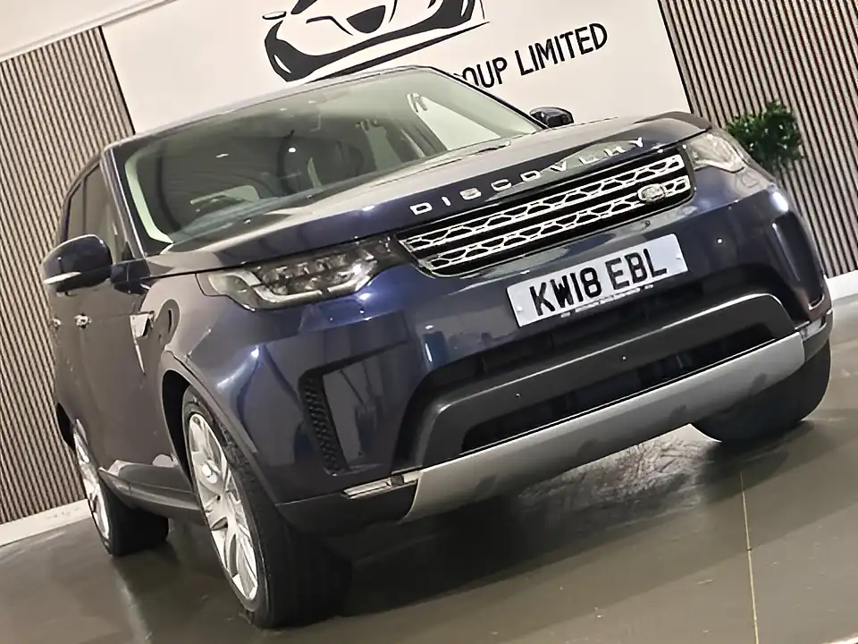 Used 2018 Land Rover Discovery Hse Luxury Blue - Interior and Exterior details 18