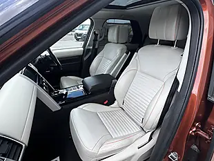 Used 2018 Land Rover Discovery Hse Luxury Orange - Interior and Exterior details 10