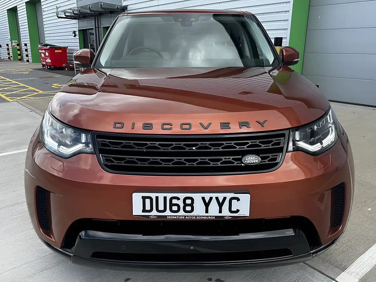 Used 2018 Land Rover Discovery Hse Luxury Orange - Interior and Exterior details 3