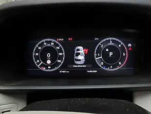 Used 2018 Land Rover Discovery Hse Luxury White - Interior and Exterior details 13