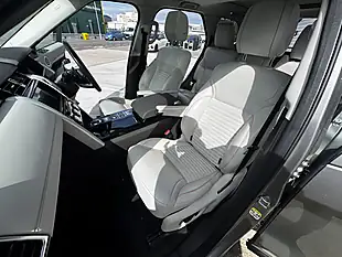 Used 2018 Land Rover Discovery Hse Silver - Interior and Exterior details 15