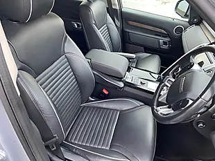 Used 2018 Land Rover Discovery Hse Silver - Interior and Exterior details 11