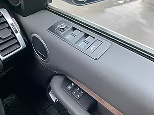 Used 2018 Land Rover Discovery Hse Silver - Interior and Exterior details 8