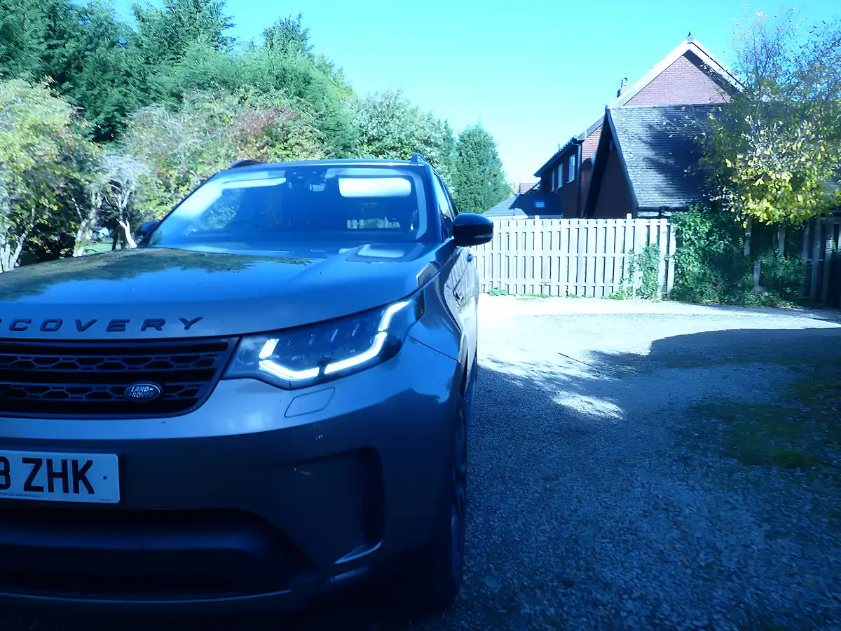 Used 2018 Land Rover Discovery Hse Silver - Interior and Exterior details 2