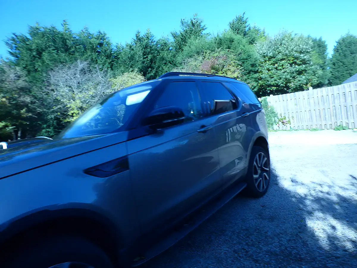 Used 2018 Land Rover Discovery Hse Silver - Interior and Exterior details 7