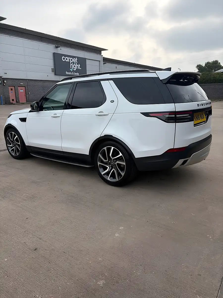 Used 2018 Land Rover Discovery S White - Interior and Exterior details 3