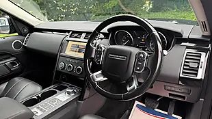 Used 2018 Land Rover Discovery Se Black - Interior and Exterior details 14