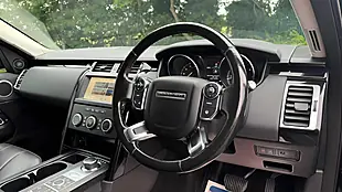 Used 2018 Land Rover Discovery Se Black - Interior and Exterior details 20