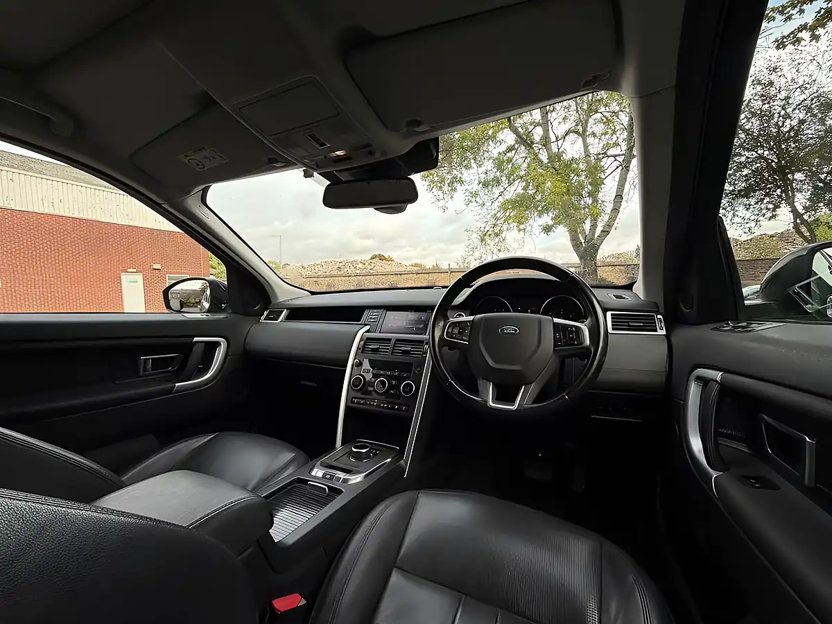Used 2018 Land Rover Discovery Sport Hse Black Blue - Interior and Exterior details 18