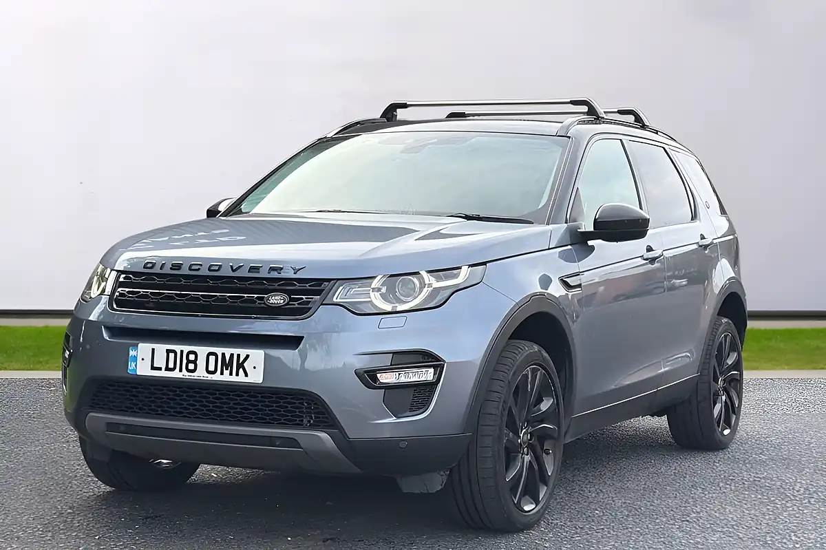 Used 2018 Land Rover Discovery Sport Hse Black Blue - Interior and Exterior details 5