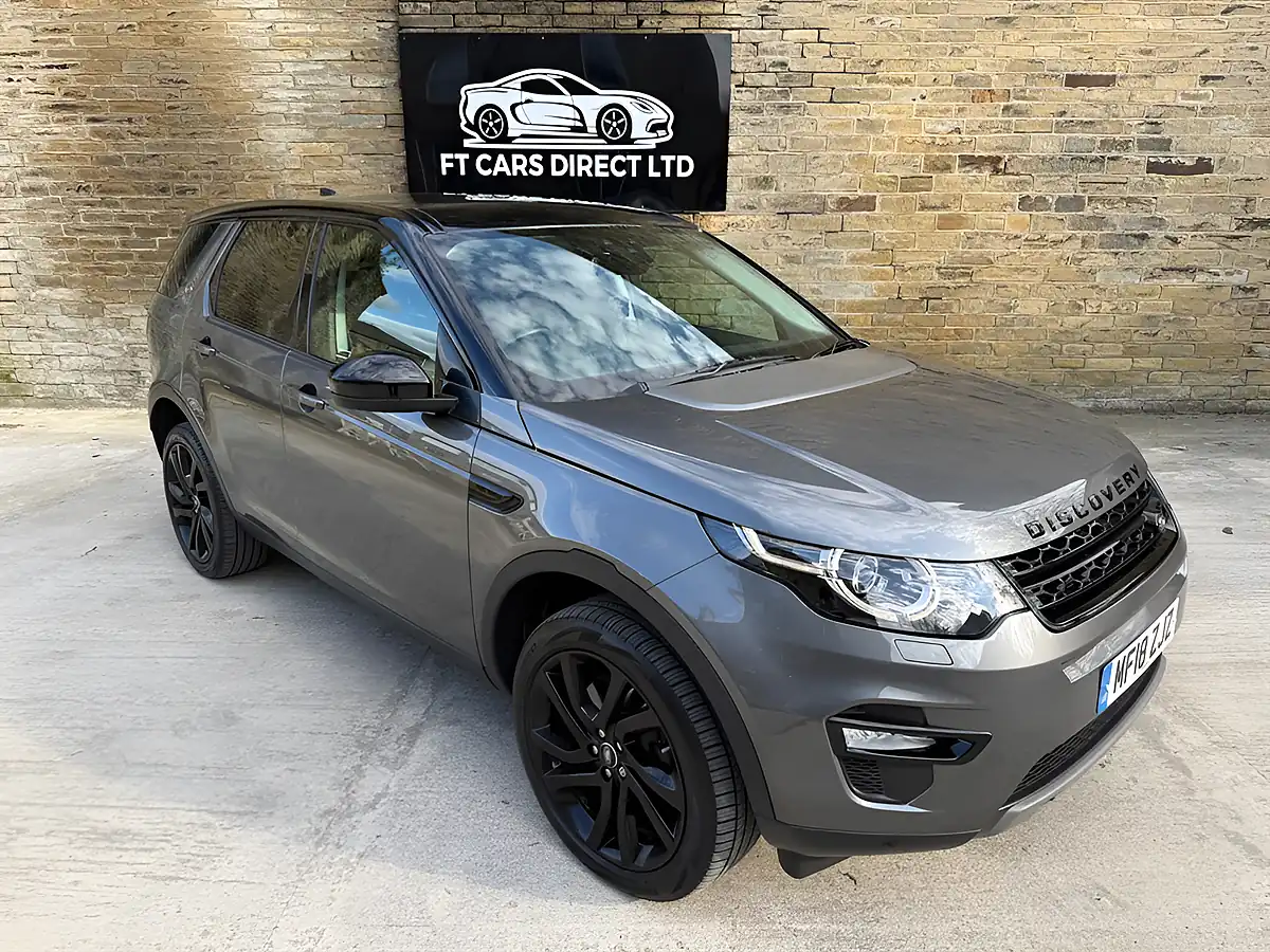 Used 2018 Land Rover Discovery Sport Hse Black Grey - Front View