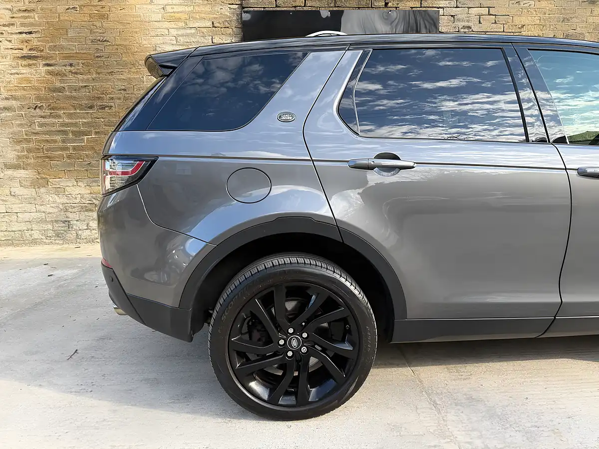 Used 2018 Land Rover Discovery Sport Hse Black Grey - Interior and Exterior details 19