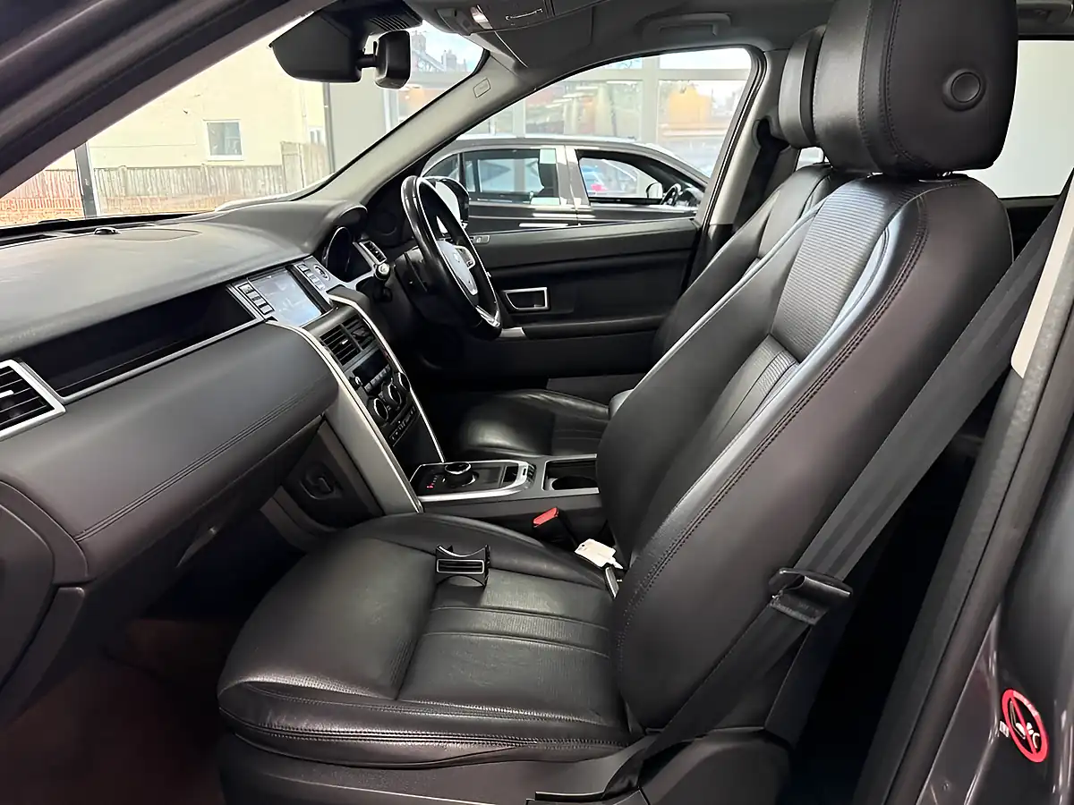 Used 2018 Land Rover Discovery Sport Hse Black Grey - Interior and Exterior details 12