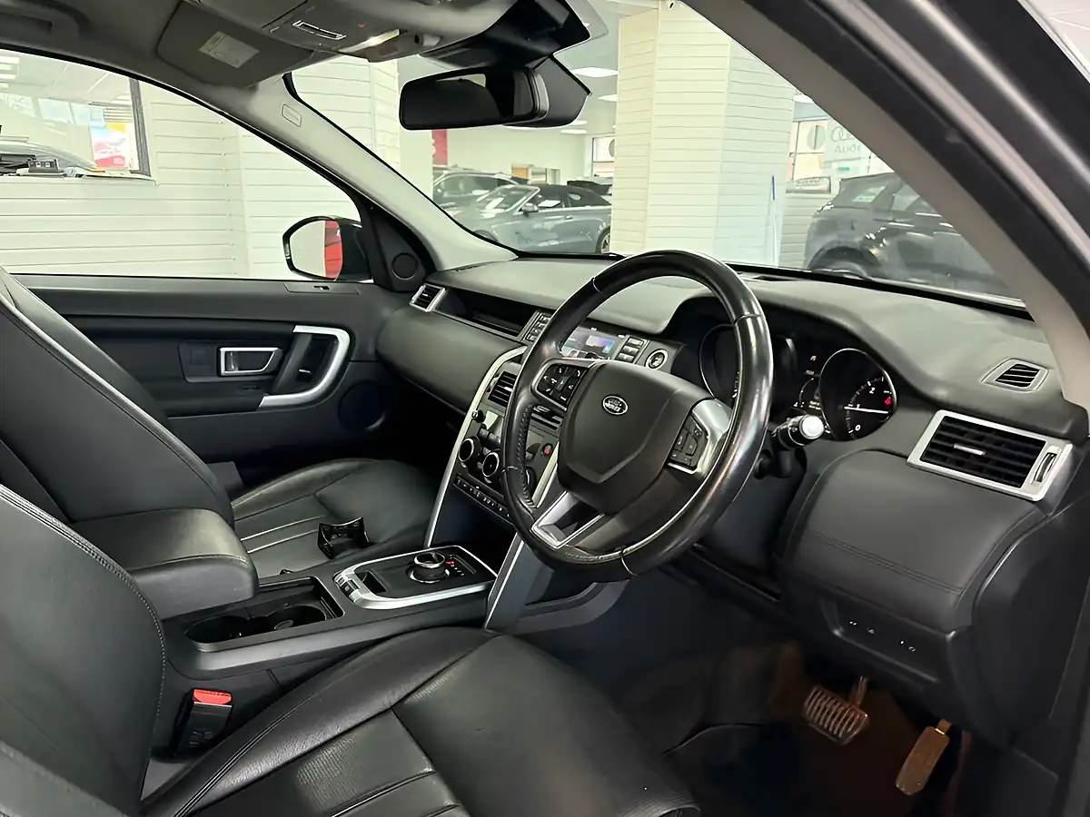 Used 2018 Land Rover Discovery Sport Hse Black Grey - Interior and Exterior details 15