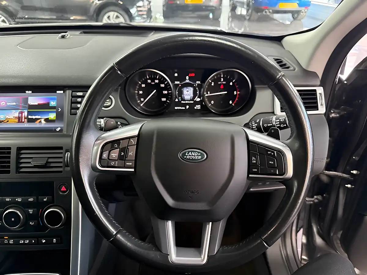 Used 2018 Land Rover Discovery Sport Hse Black Grey - Interior and Exterior details 17