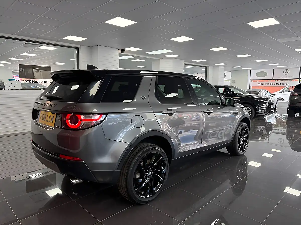 Used 2018 Land Rover Discovery Sport Hse Black Grey - Interior and Exterior details 2