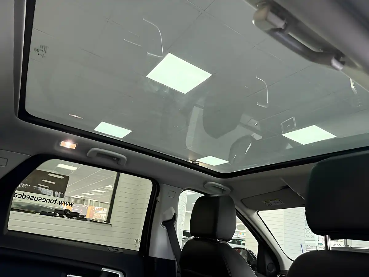 Used 2018 Land Rover Discovery Sport Hse Black Grey - Interior and Exterior details 7