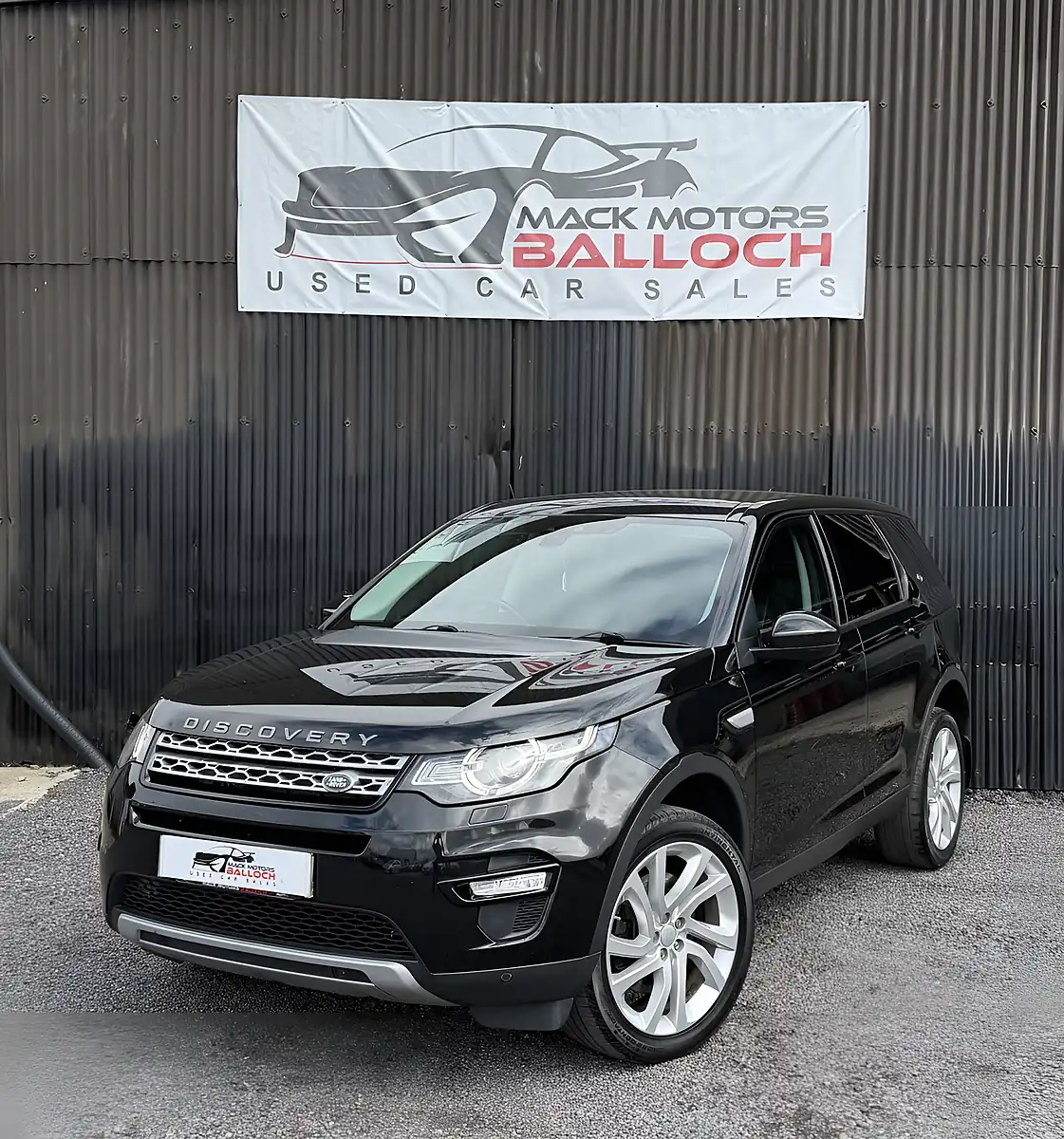 Used 2018 Land Rover Discovery Sport Hse Black - Interior and Exterior details 9