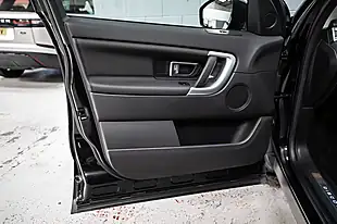 Used 2018 Land Rover Discovery Sport Hse Black - Interior and Exterior details 13