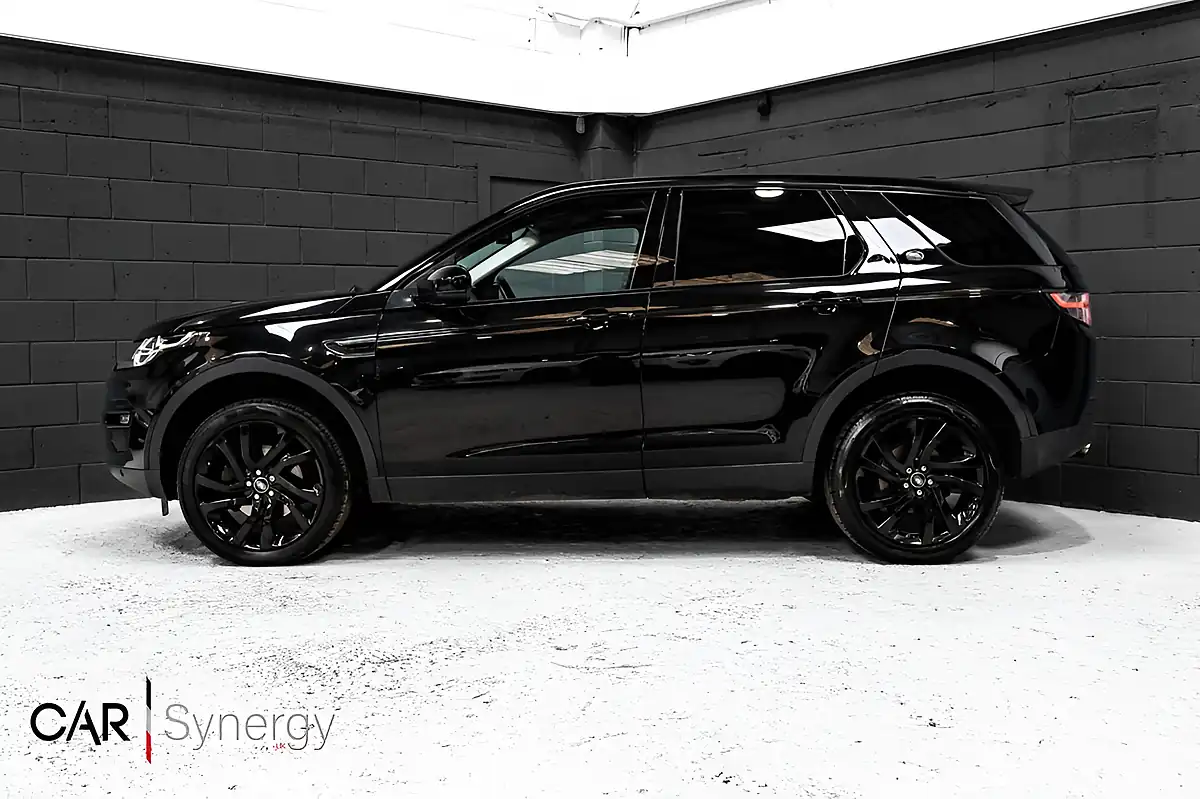 Used 2018 Land Rover Discovery Sport Hse Black - Interior and Exterior details 4