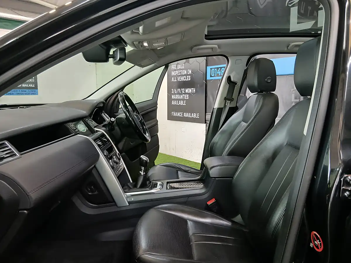 Used 2018 Land Rover Discovery Sport Hse Black - Interior and Exterior details 10