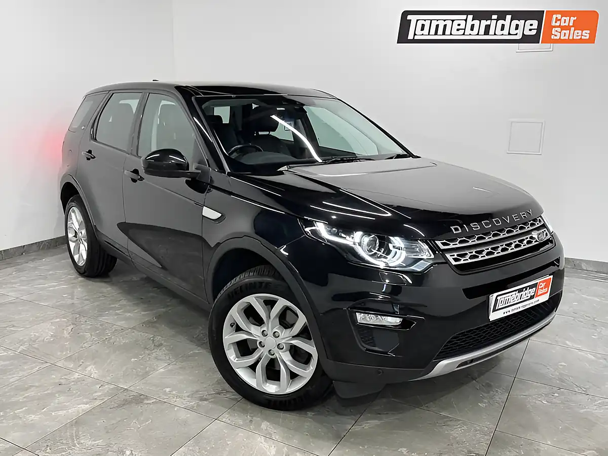 Used 2018 Land Rover Discovery Sport Hse Black - Front View