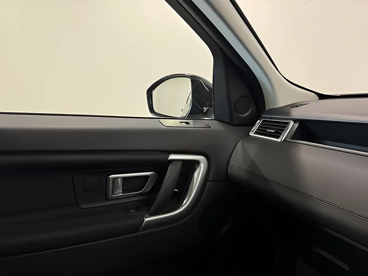 Used 2018 Land Rover Discovery Sport Hse Black - Interior and Exterior details 19