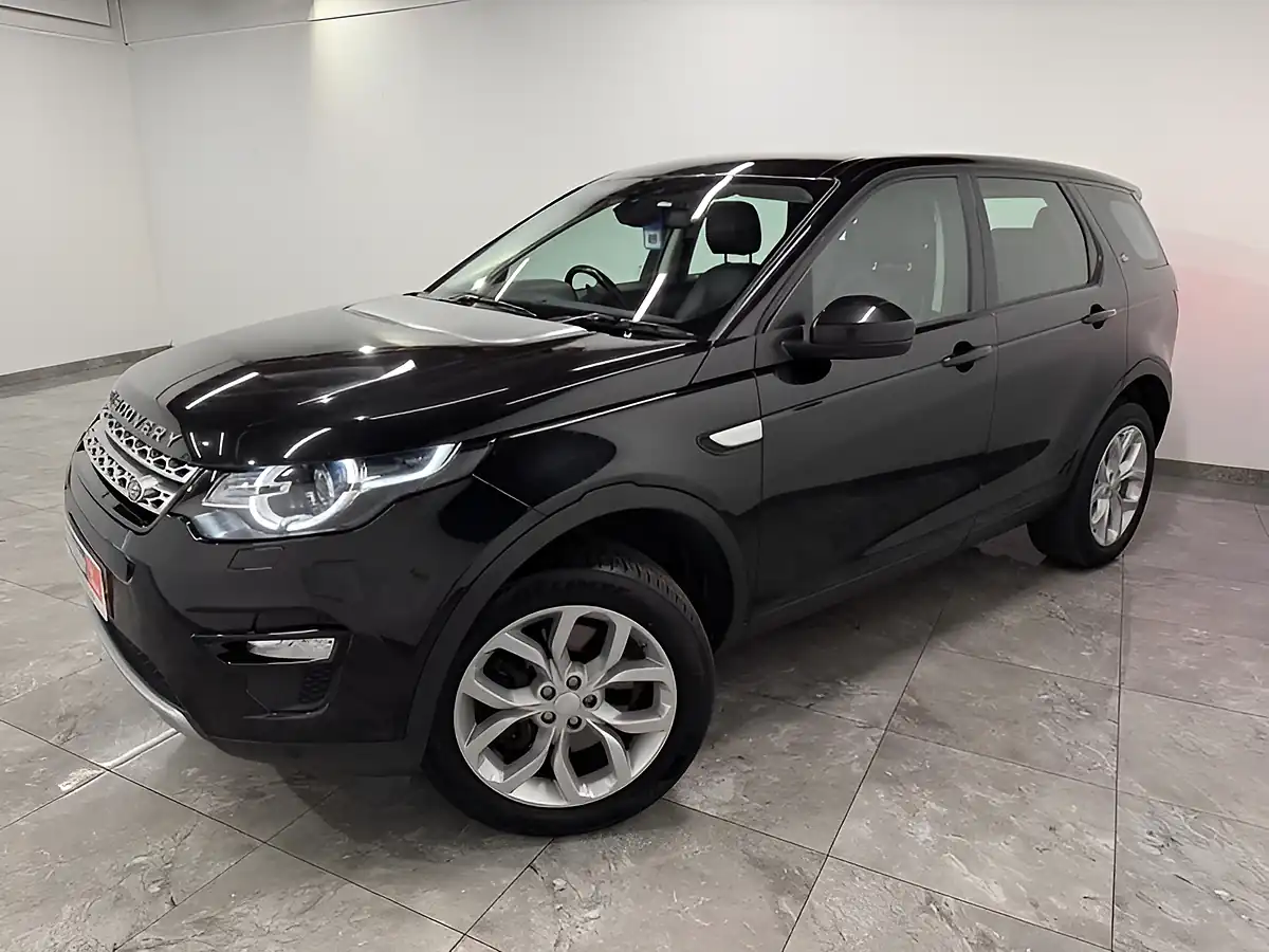 Used 2018 Land Rover Discovery Sport Hse Black - Interior and Exterior details 4