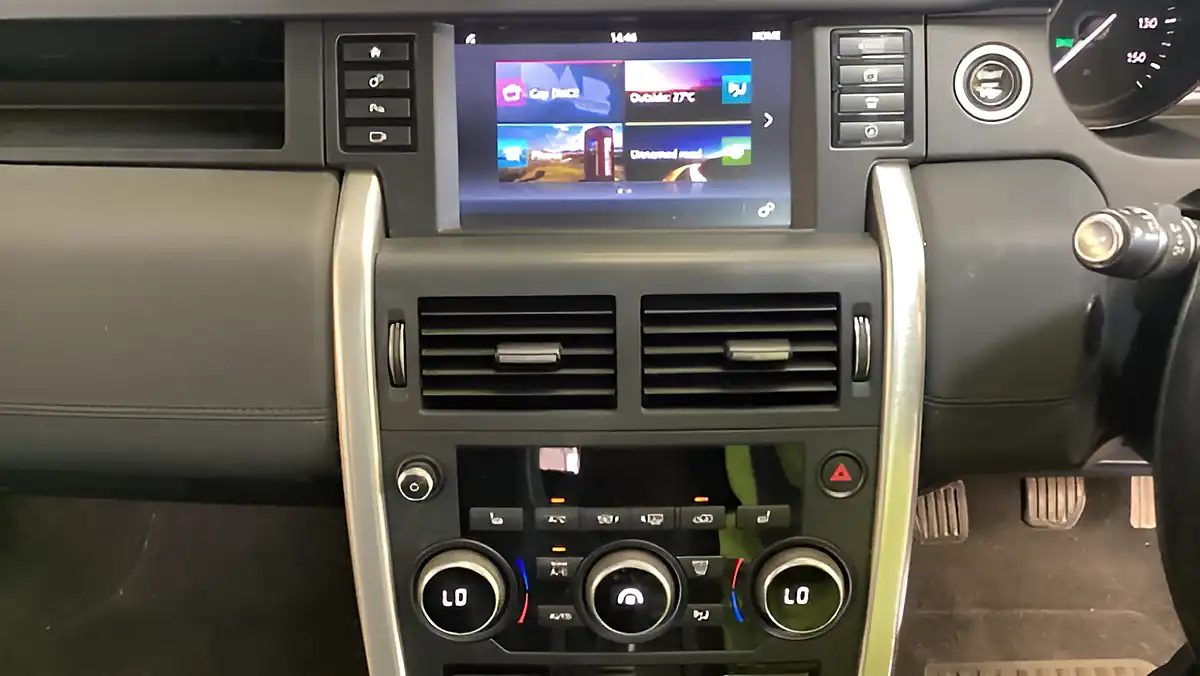 Used 2018 Land Rover Discovery Sport Hse Black - Interior and Exterior details 10