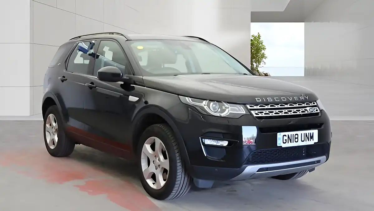 Used 2018 Land Rover Discovery Sport Hse Black - Interior and Exterior details 3