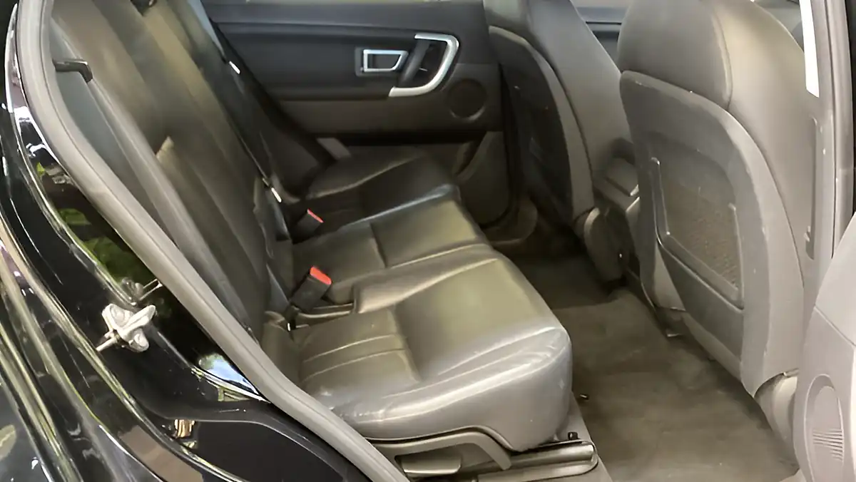 Used 2018 Land Rover Discovery Sport Hse Black - Interior and Exterior details 6