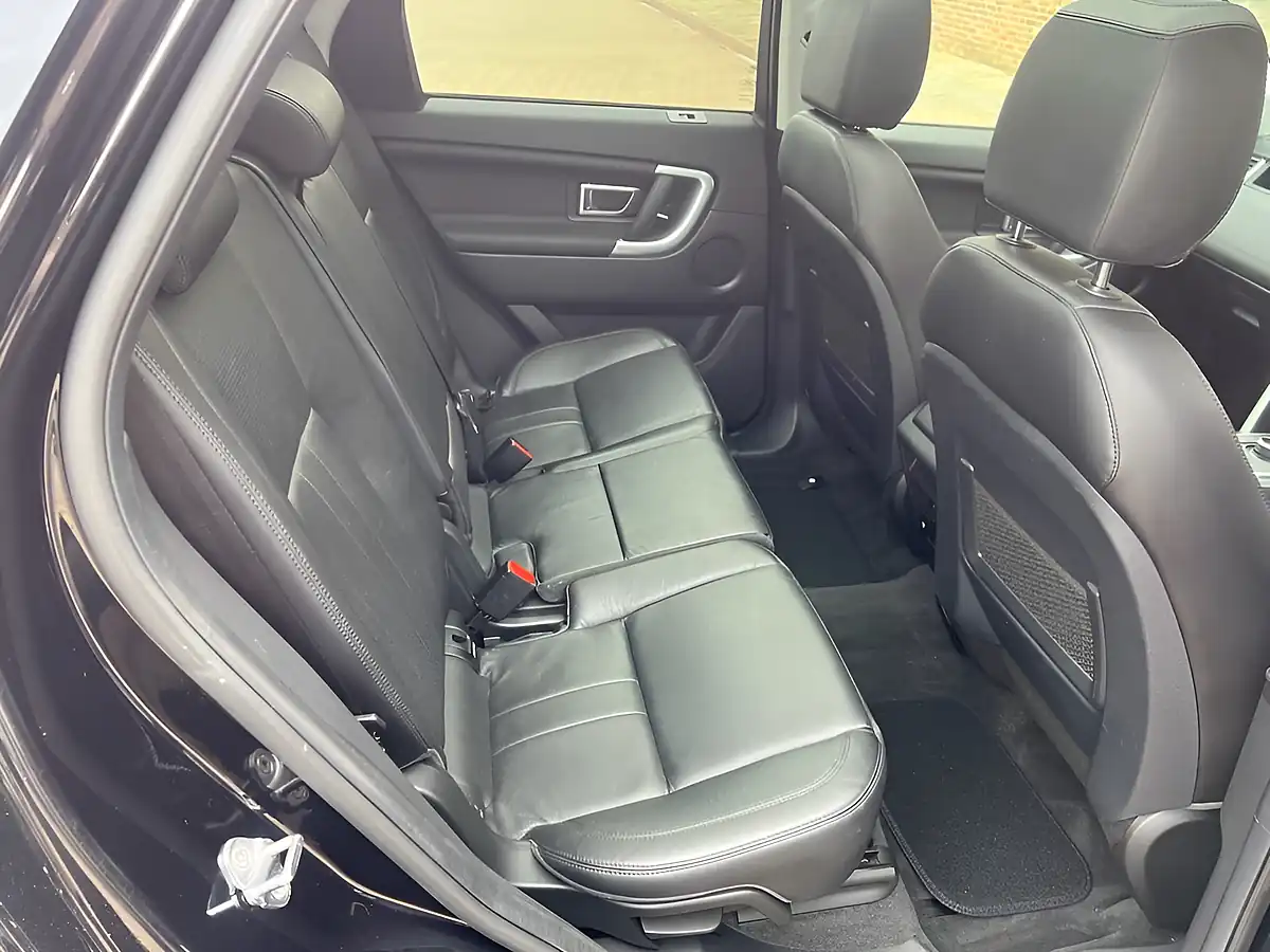 Used 2018 Land Rover Discovery Sport Hse Black - Interior and Exterior details 12