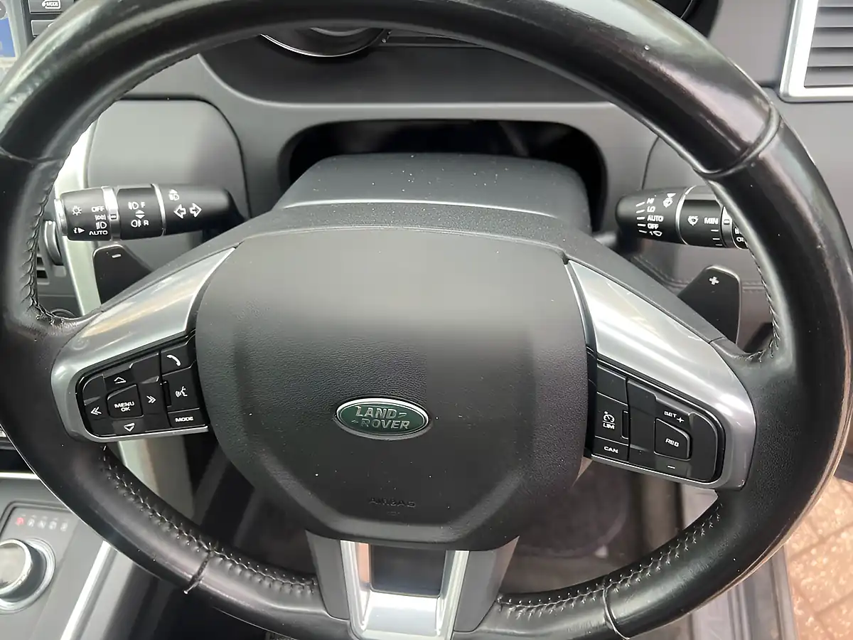 Used 2018 Land Rover Discovery Sport Hse Black - Interior and Exterior details 14